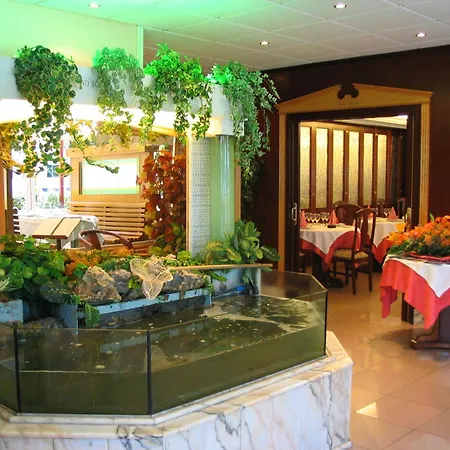 Isabel 2* Isla Plana