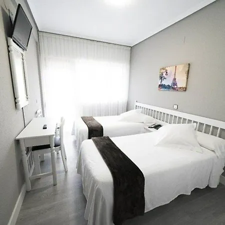 Isabel Ξενοδοχείο 2*