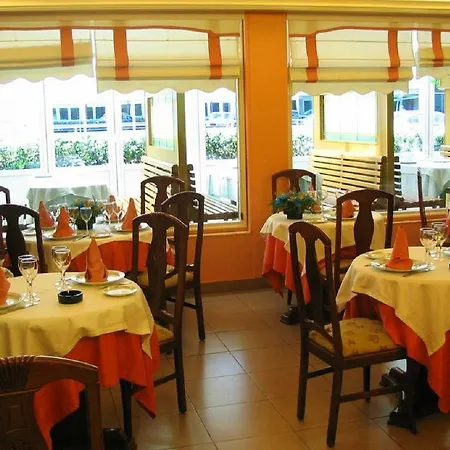 Hotel Isabel 2*