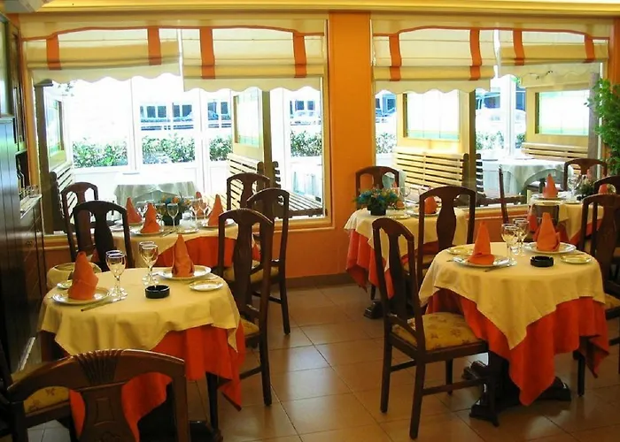 Отель Isabel 2*